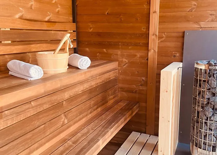 Apartament Voeroesko -lak Szauna Es Jakkuzi Hasznalattal *